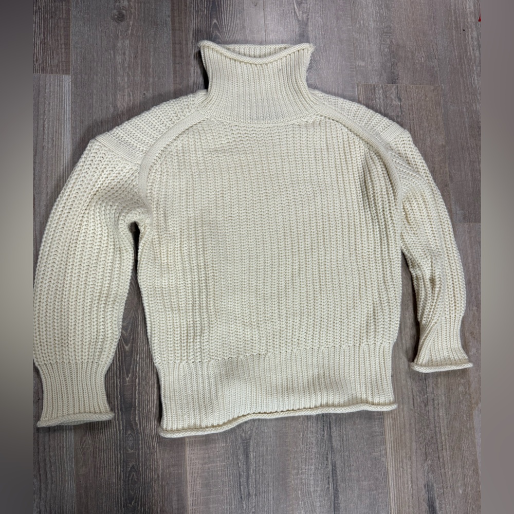 Cozy Cream Rollneck Turtleneck Sweater